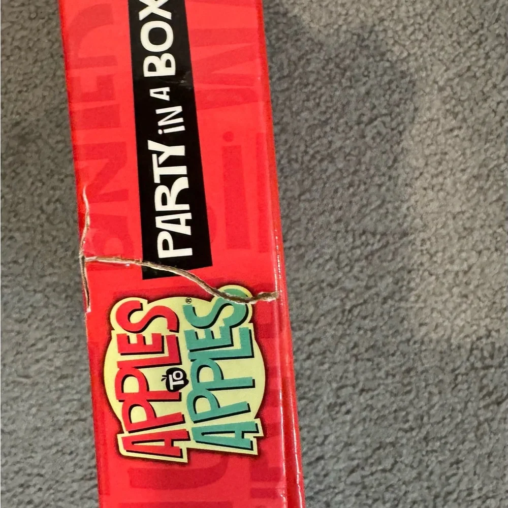 Apples to Apples Party Box Game - Complete & 5 Unopened Card Packs
